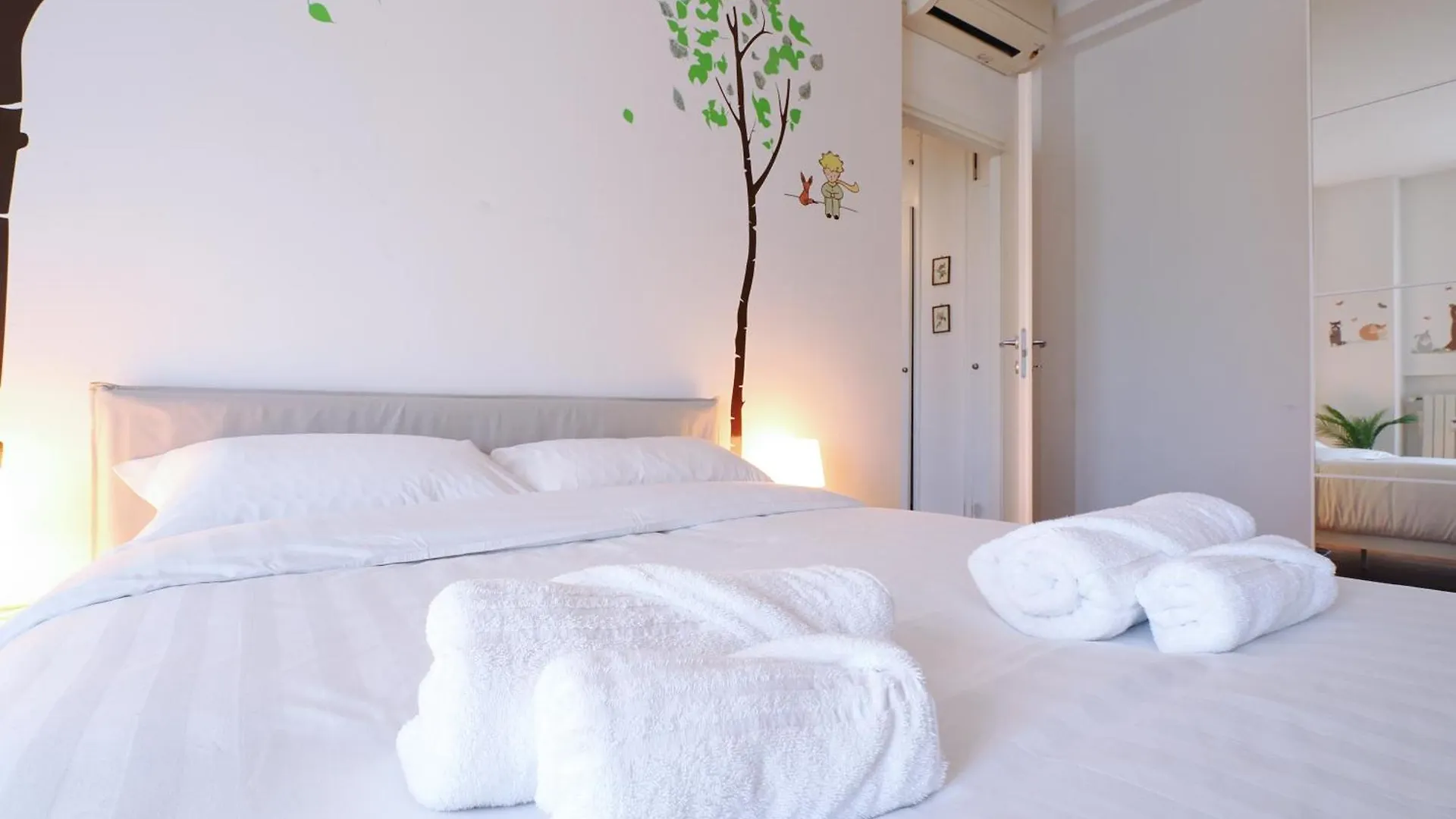 Appartamento Primopiano - Roncaglia Milano Italia